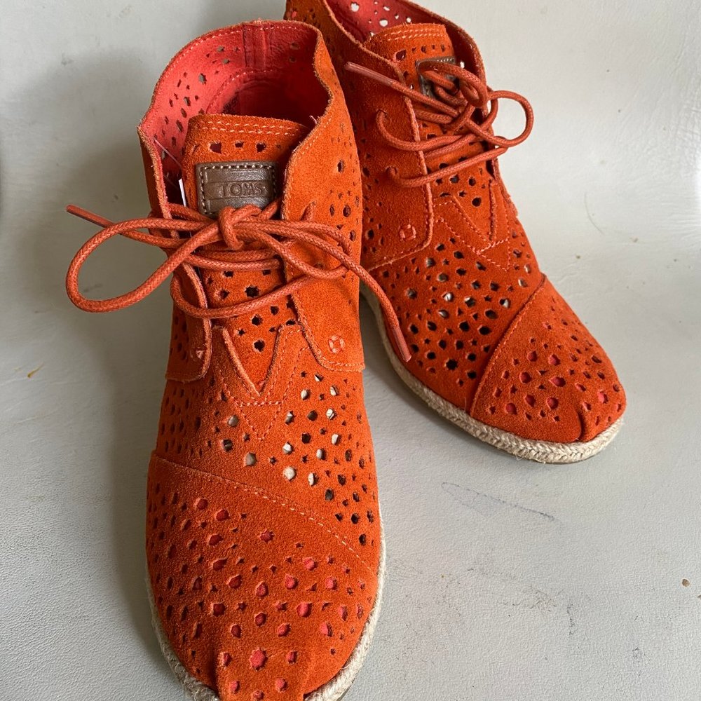 Brand New Toms Moroccan Desert Wedges